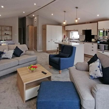 The Springs Lakeside Holiday Park Fladbury Luaran gambar