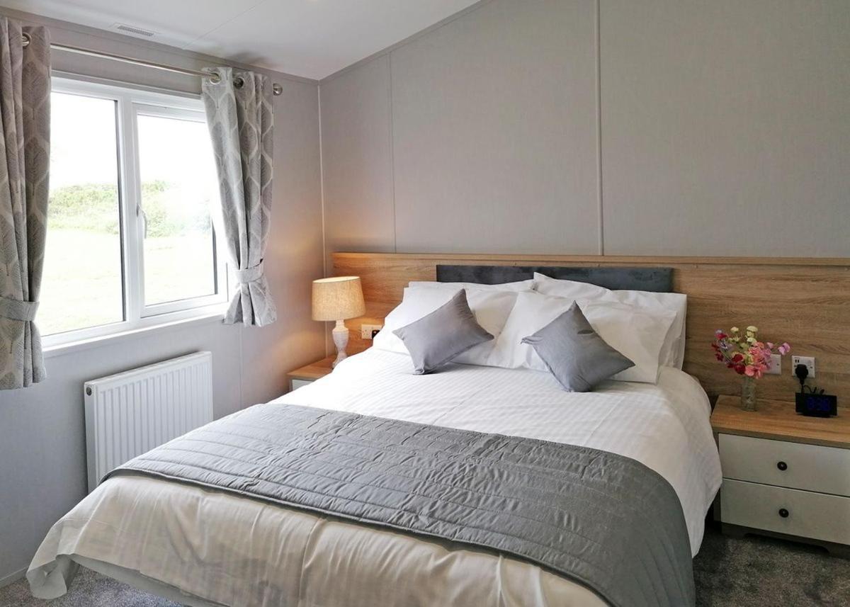 The Springs Lakeside Holiday Park Fladbury Luaran gambar