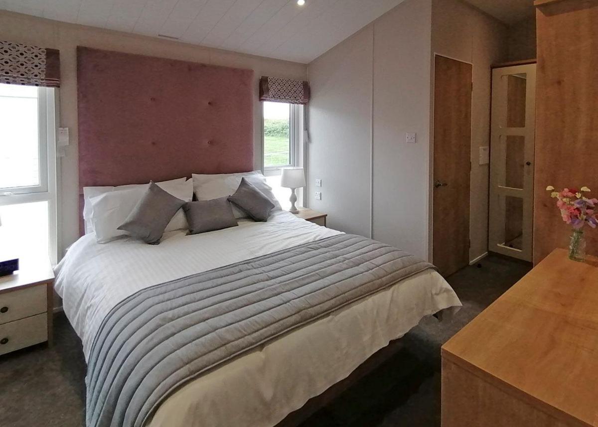 The Springs Lakeside Holiday Park Fladbury Luaran gambar